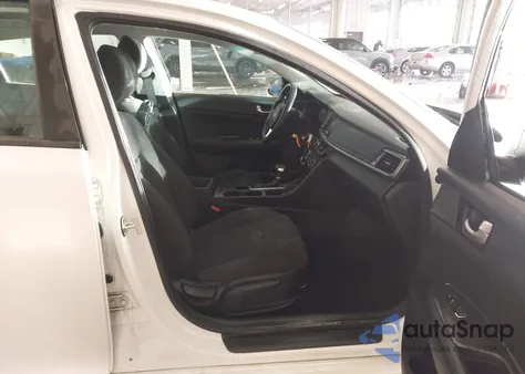 2017 Kia Optima Lx z USA, uszkodzony, nr VIN KNAGT4L36H5145705